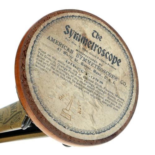 SYMMETROSCOPE
