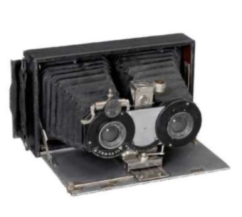 1907 Stereo Camera hutting