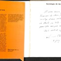 Libro: Este libro es "Sociología de las formas" de Arnau Puig, parte de la Colección Comunicación Visual.