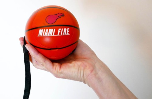 Cámara fotos pelota baloncesto