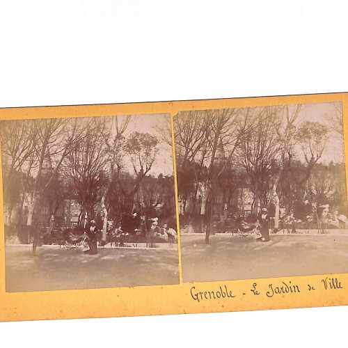 Vista estéreo Le Jardin de Ville (Parque urbano con figuras)