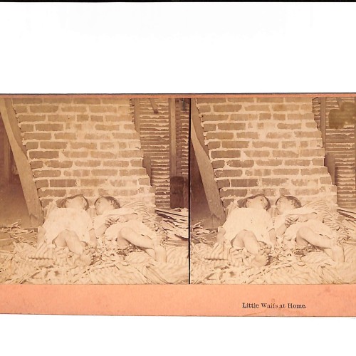 Vista estereoscópica Little Waifs at Home — The Great Western View Co., ca. 1890-1900