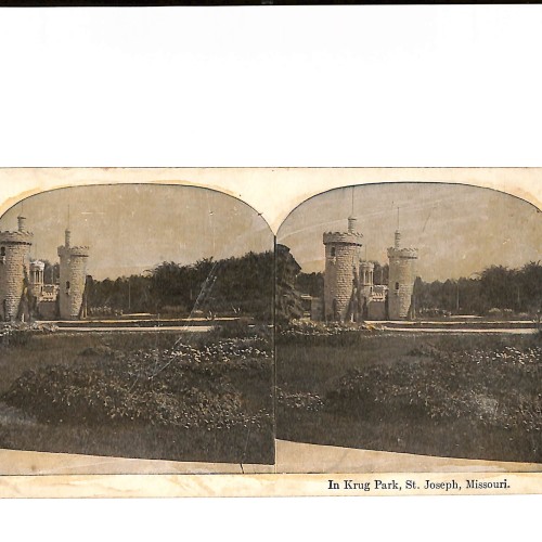 📷 Vista estereoscópica   “Krug Park, St. Joseph (Missouri, EE. UU.) – Entrada monumental del parque”