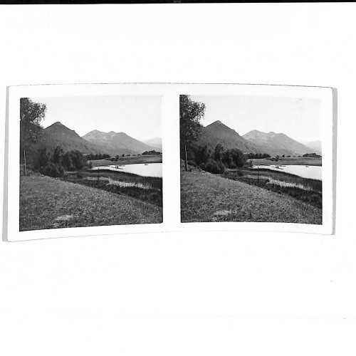 Vista estereoscópica Paisaje alpino con lago (posiblemente región de Baviera o Austria).