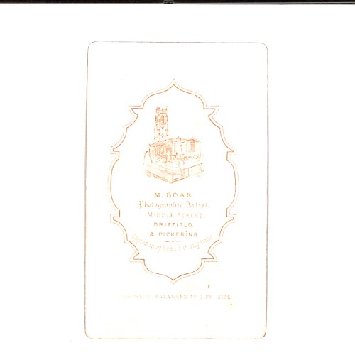 📷 CDV “Retrato oval masculino victoriano — Boak Photo (Driffield & Pickering)”
