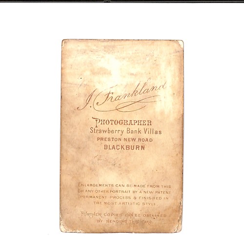 📷 CDV “Retrato femenino victoriano sentado — Billinghurst & Smith (Weymouth & Jersey)”