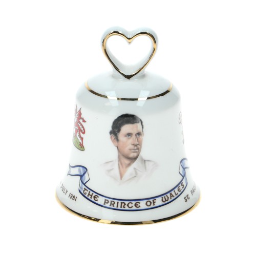 Campana conmemorativa de porcelana realizada para la boda de:  👑 Charles III (entonces Príncipe de Gales)