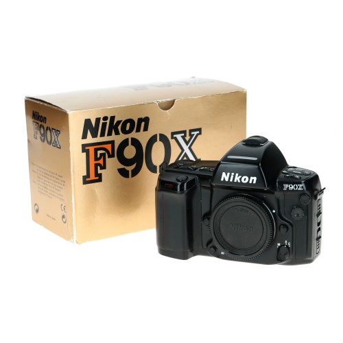Set Camara Nikon F90X con accesorios