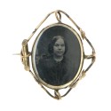 Broche con fotografia retrato mujer