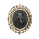 Broche con fotografia retrato hombre