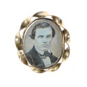 Broche con daguerrotipo retrato hombre