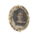 Broche con daguerrotipo retrato chica