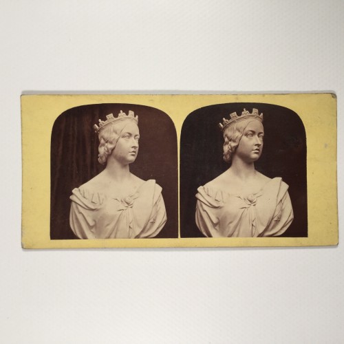 Vista estereo de cartón _Busto escultórico de la reina Victoria de Inglaterra en su juventud.