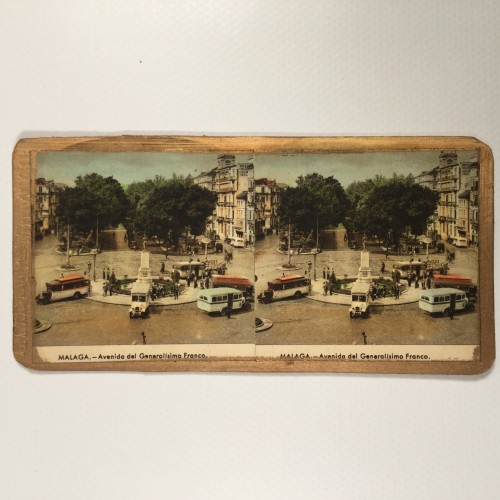 Vista estereo de cartón -"MALAGA. - Avenida del Generalísimo Franco."
