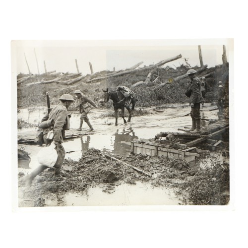 Fotografia Official Photograph - WW Transmission Abroad - British official photograph from the western front