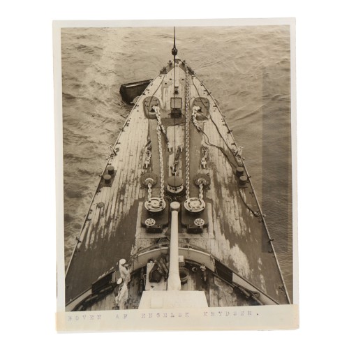 Fotografia Official Photograph - WW Transmission Abroad - With the British navy in war time
