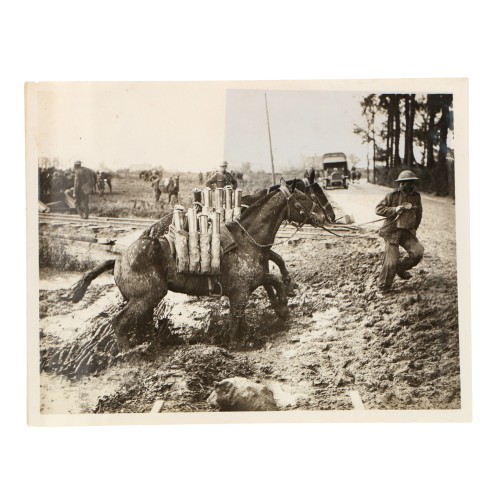 Fotografia Official Photograph - WW Transmission Abroad - With our troops at the battle of Flanders