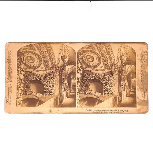Vista estereo_ "Corridor in the Cappuccino Catacombs, Rome, Italy"