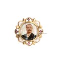 Broche de galería o medallón de solapa