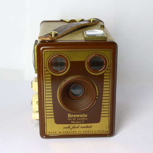 Cámara cajón Kodak Brownie Six-20 Model F 6x9cm