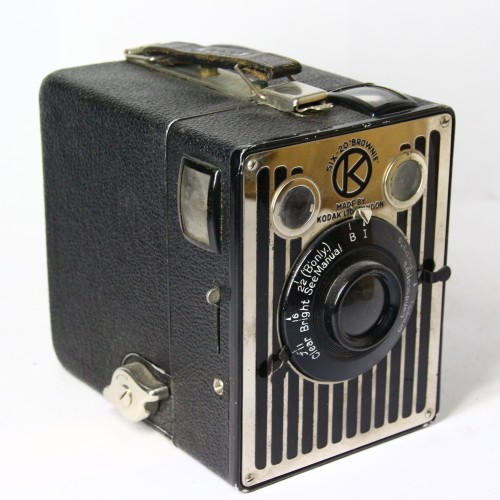 Cámara cajón Kodak Brownie B Six-2ß Model A	6x9cm