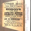 Fotografía de catalogación archivística que reproduce un cartel promocional primitivo