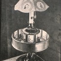 Fotografía del mecanismo de proyección del Teatro Óptico (detalle de lentes y espejos)