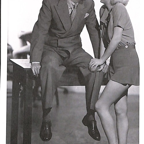 Tarjeta postal con fotograma promocional de William Powell y Jean Harlow