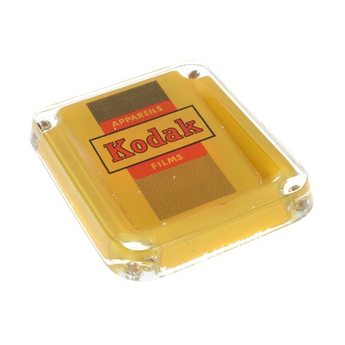 Cenicero Kodak de época