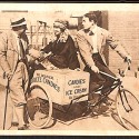 Tarjeta coleccionista: Una fotografía interesante (Cecil B. de Mille, Rod La Rocque y Julia Faye) (Cromo publicitario).