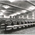 Fotografía original de arquitectura interior / Registro de sala de exhibición cinematográfica.
