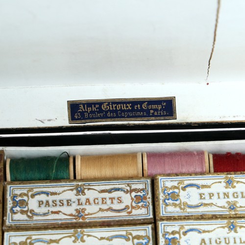 Costurero "Travail" Le coffret hecho por Alphonse Giroux