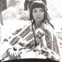 Fotografía promocional / retrato de actriz en el set de La Araucana.