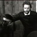Fotografía fija de rodaje (escena de tensión dramática) de La Araucana.