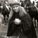 Fotografía fija de rodaje (primer plano de personaje femenino nativo) de La Araucana.