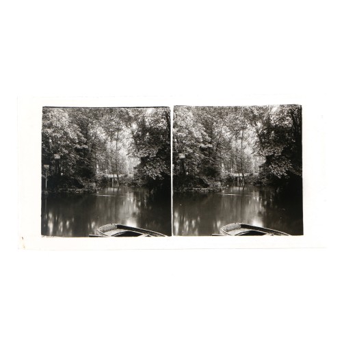 Vista estereoscópica de río con barca, Bois de Vincennes
