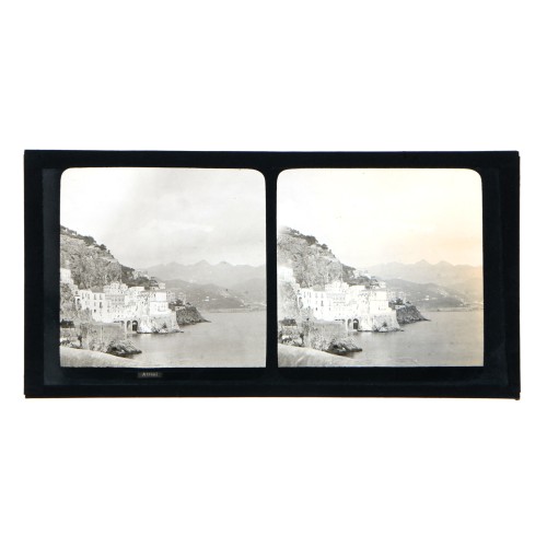 Placa estereoscópica de cristal: Vista panorámica de Atrani, Costa Amalfitana, Italia