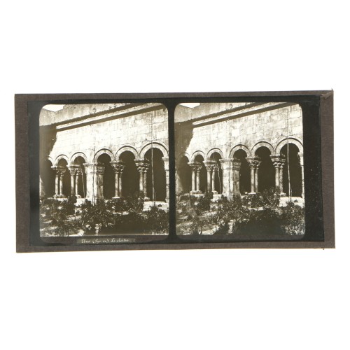 Placa estereoscópica de cristal: Vista del Claustro de Elne, Francia