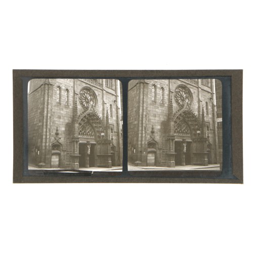 Placa estereoscópica de cristal de gelatina de plata, vista de la iglesia de Riom, Francia
