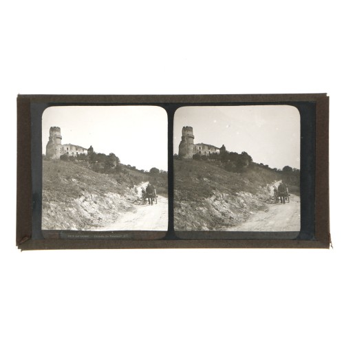 Placa estereoscópica de cristal: Vista del Castillo de Tournoël, Puy-de-Dôme