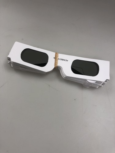 3D glasses anagrifo