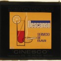 Placa de cristal para publicidad en cines 'Descanso Servicio de Bar'