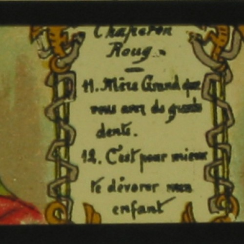 Placa de Linterna Mágica en formato tira con la historia de Caperucita Roja (Chaperon Rouge) en francés.