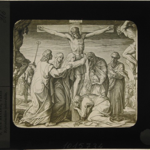 Placa de Linterna Mágica de tema religioso, representando la Crucifixión de Cristo. Editada por Maison de la Bonne Presse.