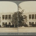 Tarjeta estereoscópica "A government building, Singapore" por United Photographic Company