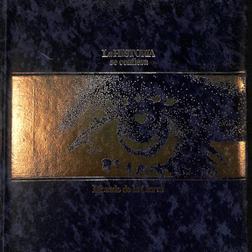 Libro 'La Historia se confiesa' de Ricardo de la Cierva, encuadernación en tapa dura azul marmolada con detalles dorados.