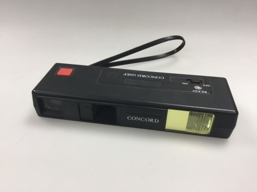 Pocket appareil photo Instamatic Concord 110EF