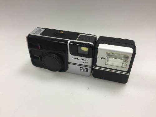 VEF Hanomat instamatic camera pocket, with flash