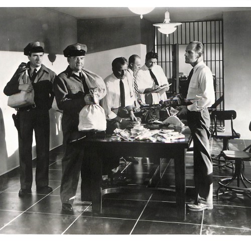 Fotografía promocional de la película "Criss Cross" con sello del British Film Institute