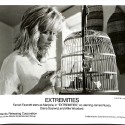 Fotografía promocional de prensa de la película 'Extremities' (1986)